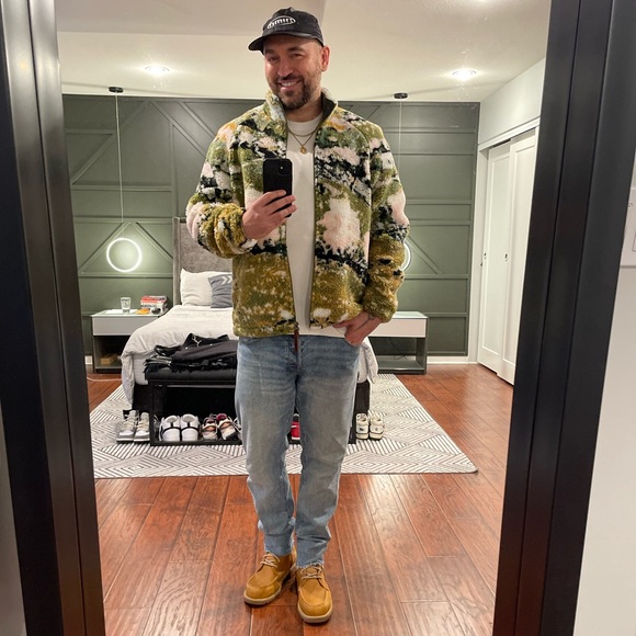 Meet your Posher, Gabriel - Picture 2 of 3